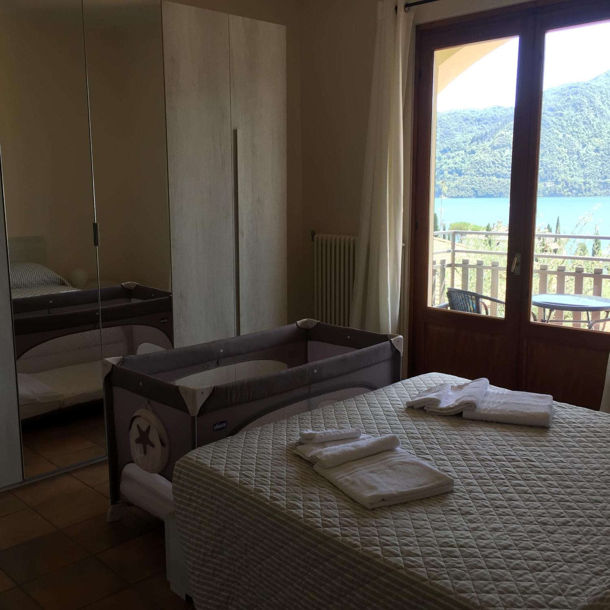 Residenza Margherita トレメッツォ エクステリア 写真